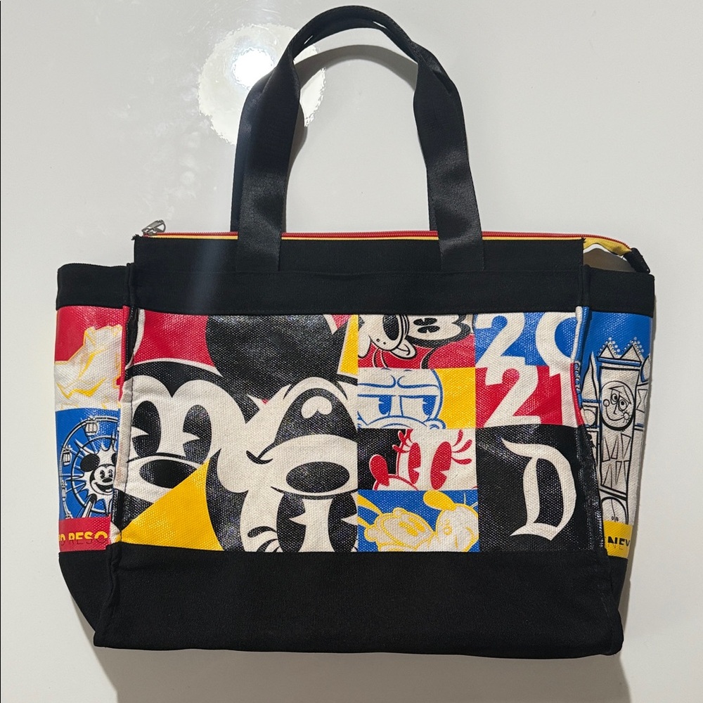 Disney Parks 2021 Mickey Mouse Tote Bag w Minnie Donald Pluto & Goofy